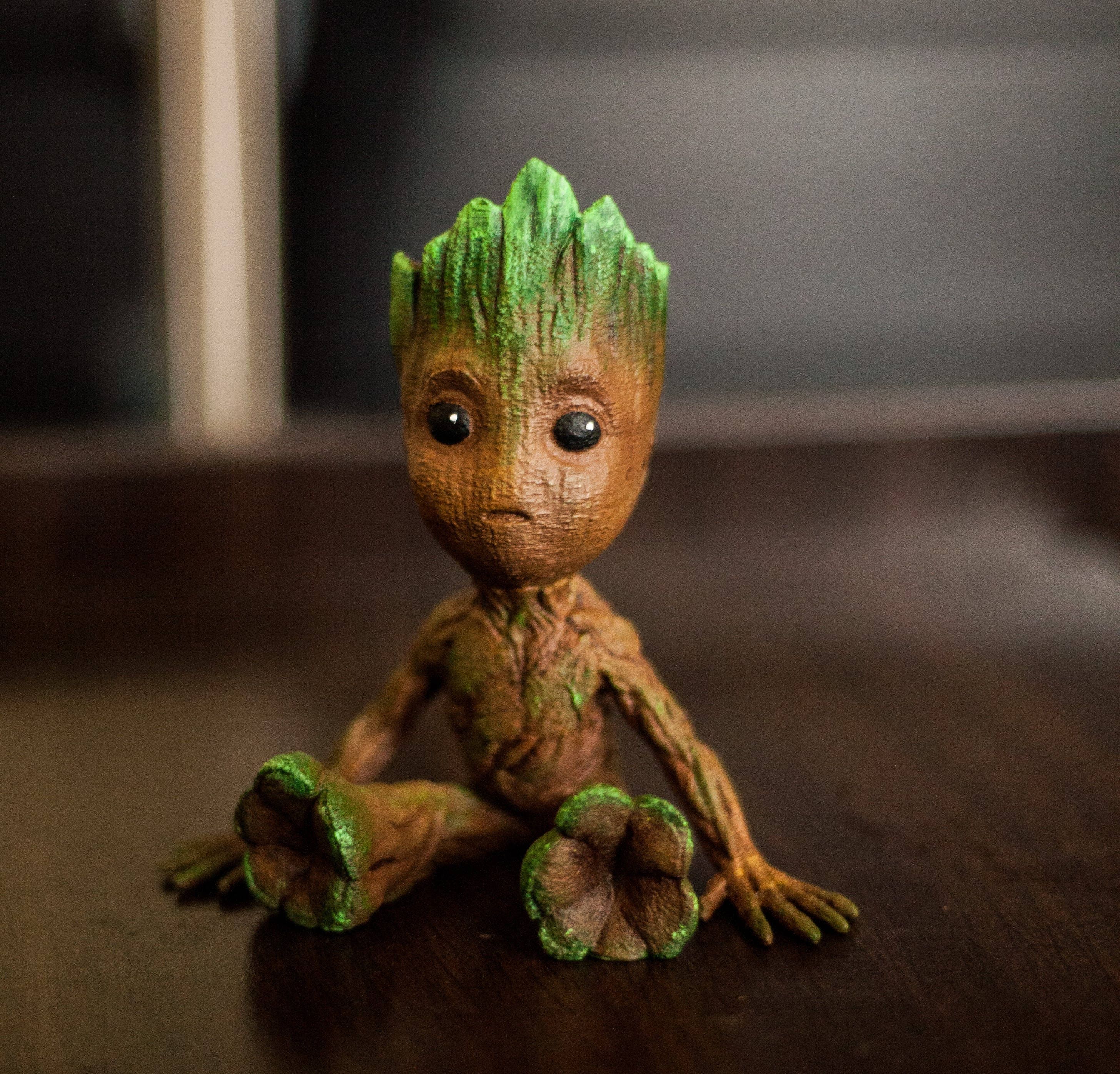 Joli bébé Groot imprimé en 3D Avengers Infinity war Marvel Gardiens de la  Galaxie sculpture jouet peinte à la main Je suis Groot -  France