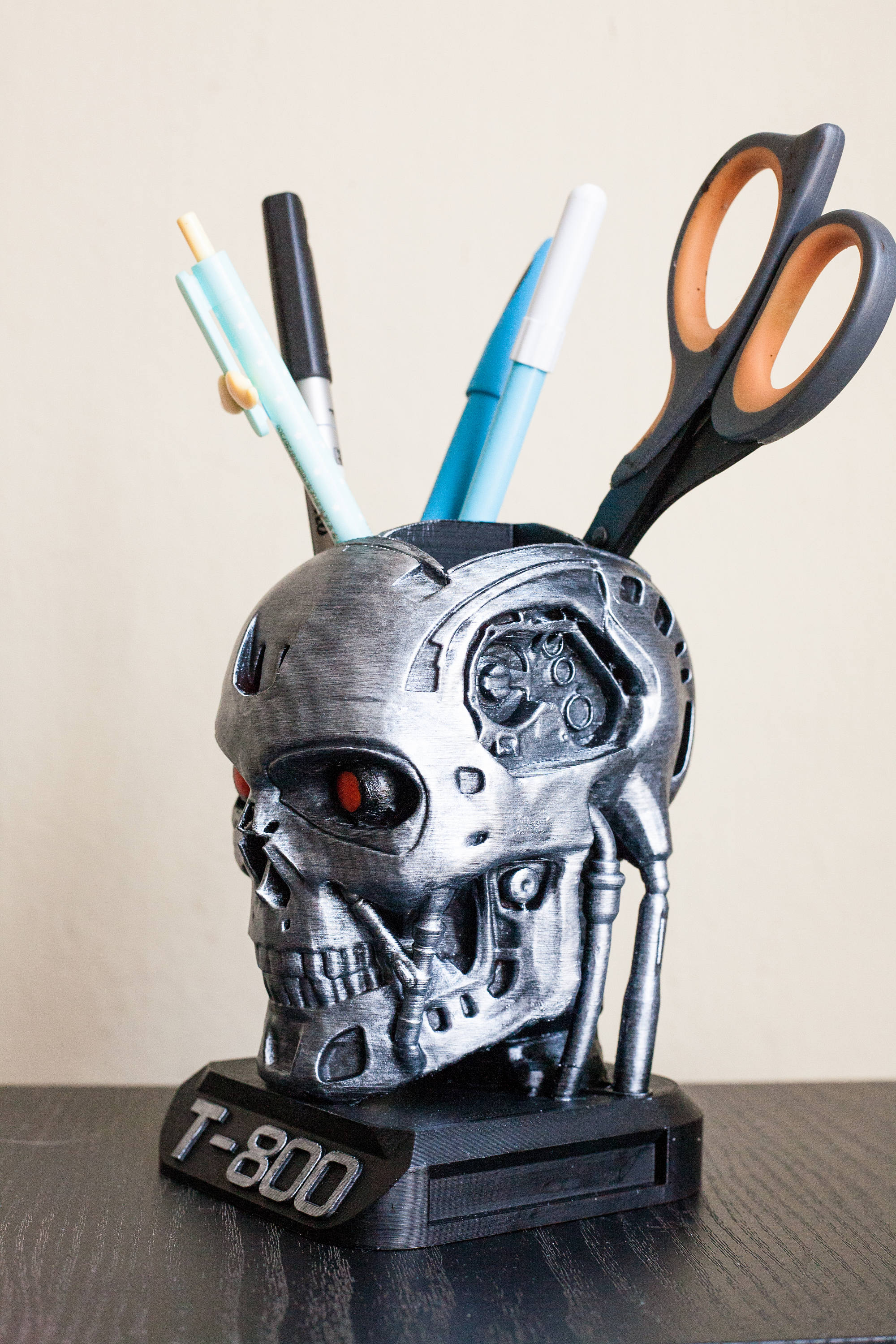 Terminator Skull Terminator T800 Robot Pen Holder Statue Bust
