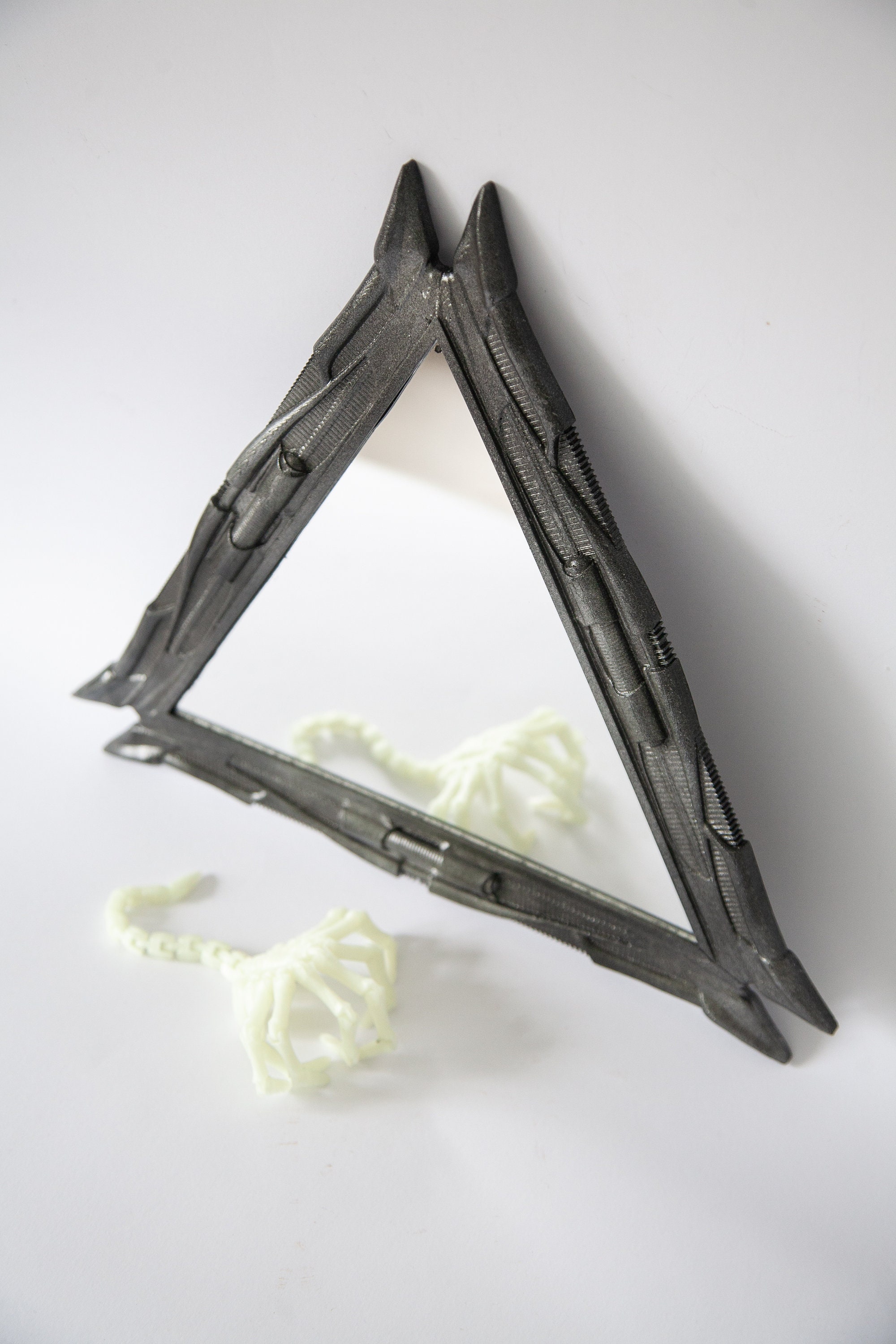 H.R. Giger Inspired Mirror Das Spiegel 3d Printed Hand