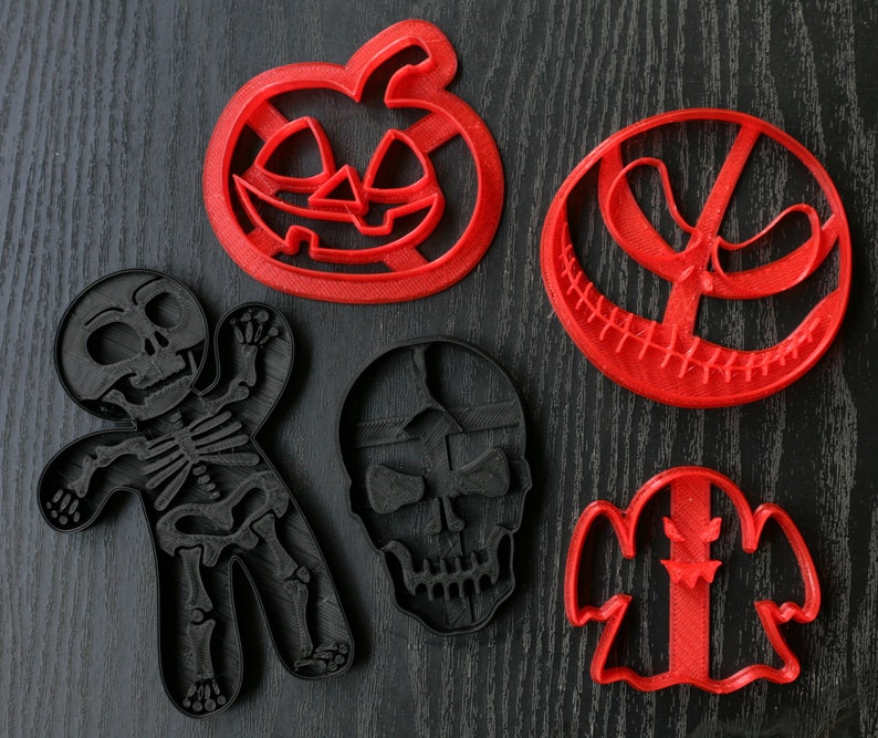 Halloween Cookie Cutter Set for Trick or Treat Cracked Skull Etsy