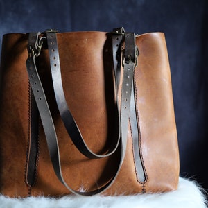Handgemachte Einkaufstasche aus Leder