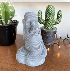 Moai Statue - Grey painted / Easter Island / Statue / Head