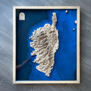 Corse 3D Carte Bathymétrique en Bois - France Île Géographique Bois Mer Art Carte | Carte gravée multicouche pour la décoration du salon
