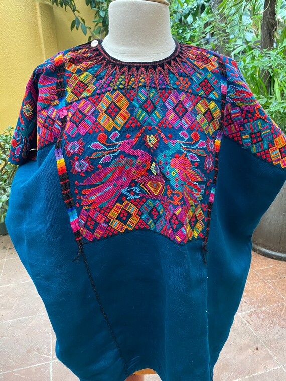 Vintage  Maya Guatemala huipil from Chichi in blu… - image 7