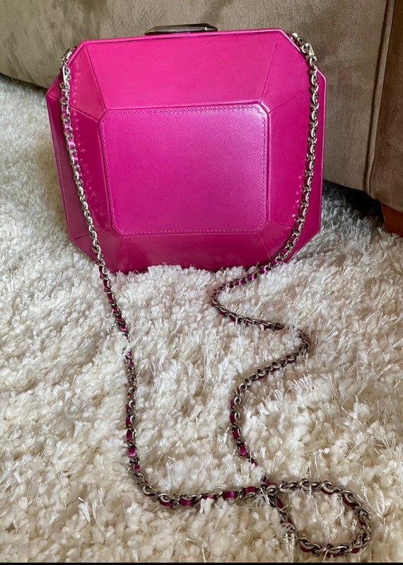 Chanel vintage pink handbag