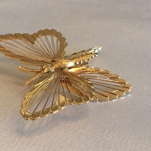 Monet Butterfly brooch image 1