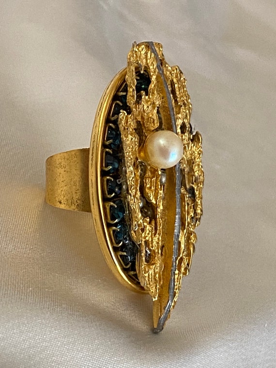 Lenora Dame exquisite ring