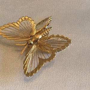 Monet Butterfly brooch image 2