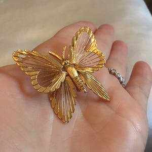Monet Butterfly brooch image 3