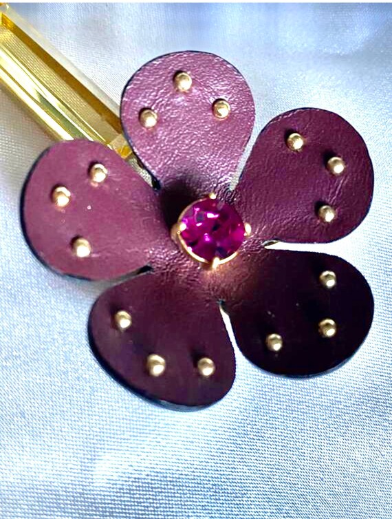 Flower earrings - image 2