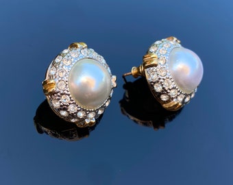Vintage faux pearl earrings