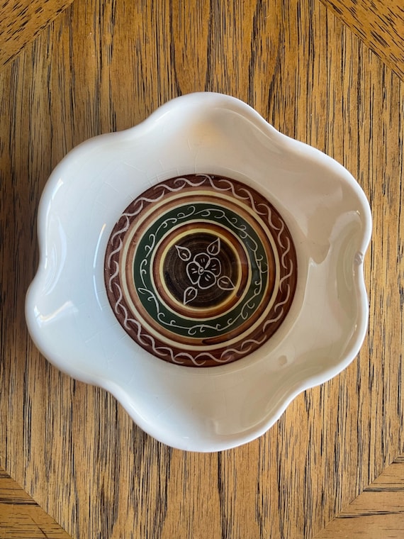Vintage Dragon Pottery Wales Rhayader Trinket Dish