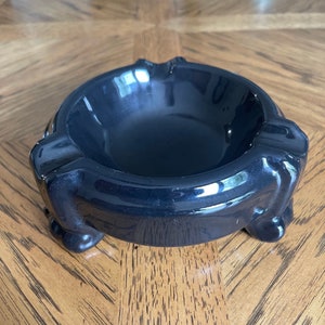 Vintage Pottery Ashtray with Footed Bottom
