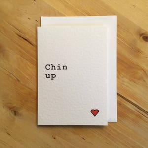 Carta con la testa alta, carta continua ad andare avanti, carta motivazionale, carta dispiaciuta per la tua perdita, carta di momenti tristi, carta di rimanere positivo, carta di incoraggiamento,