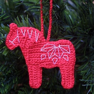 Crochet Dala Horse Christmas Ornament Pattern image 3