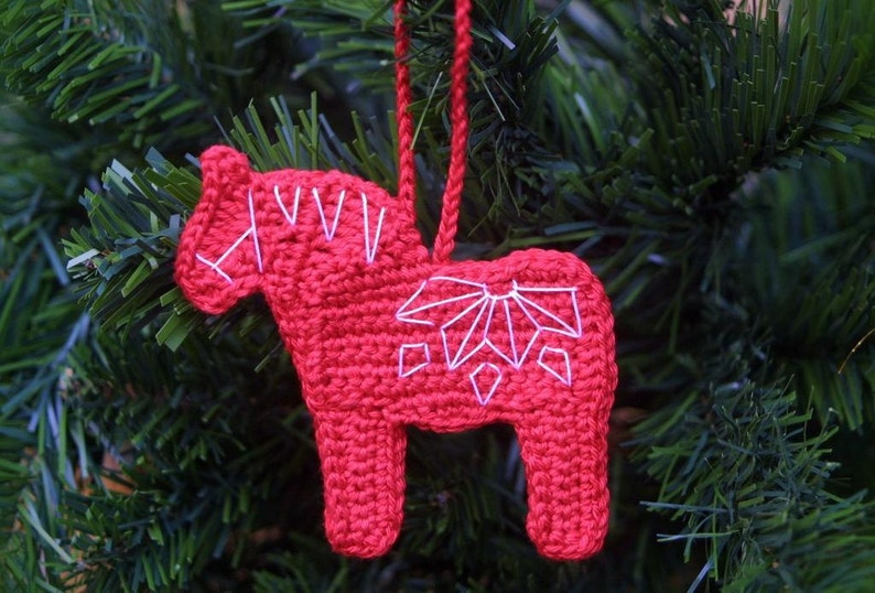 Crochet Dala Horse Christmas Ornament Pattern image 3