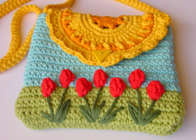 Crochet bag pattern, flower purse, PDF pattern, girls' purse, Kids' bag image 4
