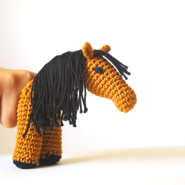 Marionnette à doigt de cheval au crochet, modèle PDF, cheval réaliste, téléchargement immédiat