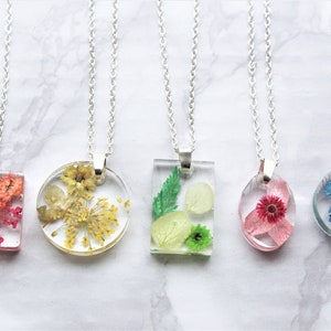 Floral Resin Necklace Dried Flowers Clear Square Nature Leaves Gift for Her Him UK Birthday Friendship Dainty Jewellery Christmas Colourful