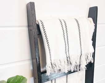 BLANKET ladder, Rustic Farmhouse Decorative Wood Ladder, quilt rack, blanket