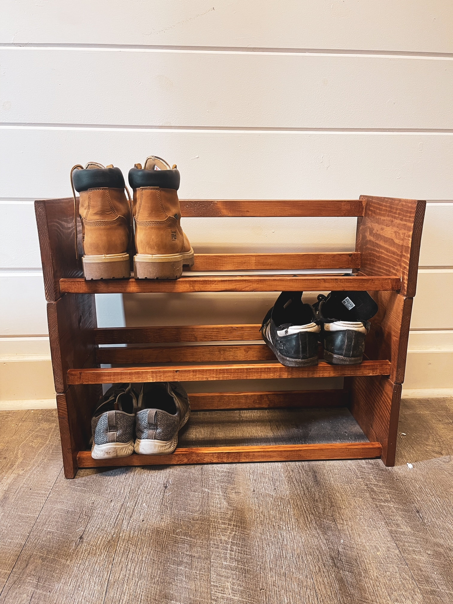 Small Shoe Rack for Hallway, Rustic Style Pallet Furniture, Cottage Style Shoe  Cabinet, Boot Holder 