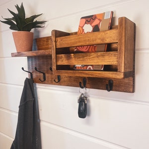 entryway organizer