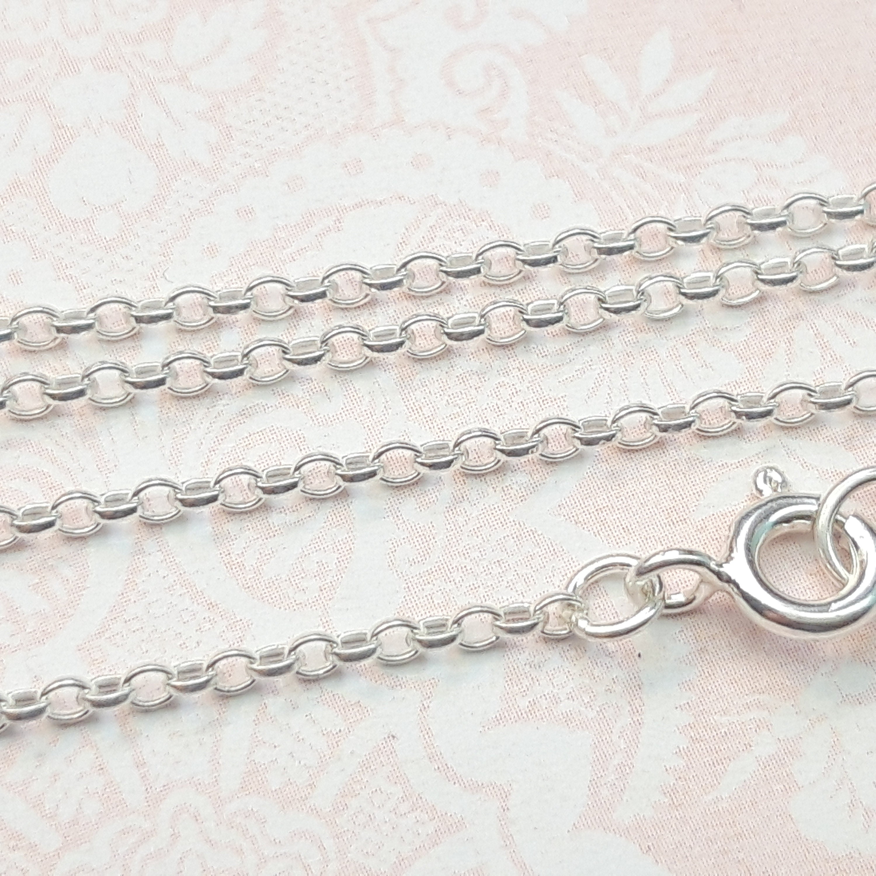 thumbnail image 2 of Real 925 Sterling Silver Filled 6mm Rolo Chain Necklace - 70cm, Solid & Shiny 2 of 2