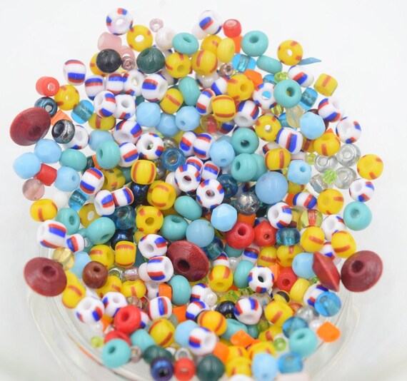 10 Grams, 1mm 4mm Mixed Beads, Multi Colored, Vintage Czech Glass Beads,  Seed Beads, Round Shape, Glass Sew On, Pony Beads, 100 Beads 