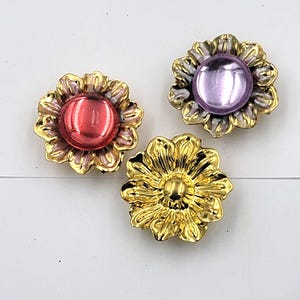 Fundas de botones con flores vintage, flores doradas, flores con joyas, fundas de botones, flores bañadas en oro, fundas para puños con botones, viste tus puños, 2 piezas
