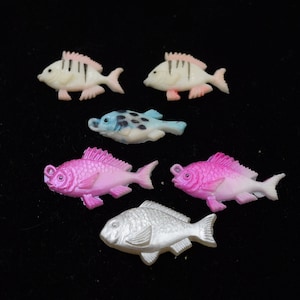Adornos antiguos, pintados a mano en Japón, banco de peces, peces marinos, peces variados, 15 mm, principios de 1900, peces de plástico celuloide, 20-24 mm