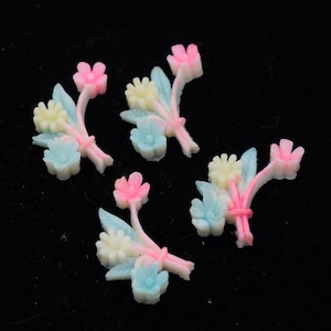 Blumenstrauß, japanische handgemalte, Cabochons, Vintage Celluloid, rosa, blau, und gelb, Blumen, 4 Stück, 16 mm