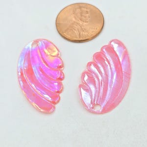 Vintage Wing Sequins, 32 x 18mm, Seafoam and Coral Iridescent Sequins, Shell Sequins, Czechoslovakia Sequins, 20 pieces