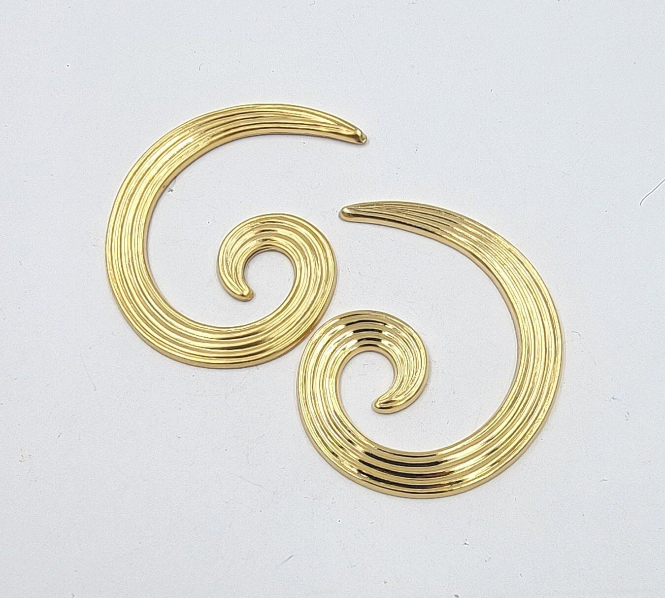 Spiral hair ornament - Etsy België, image size:1350x1213