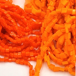 Vintage Tschechische Glasperlen, Opak Orange, Schliff 3 Quadratisch, (2 mm oder 3 mm)