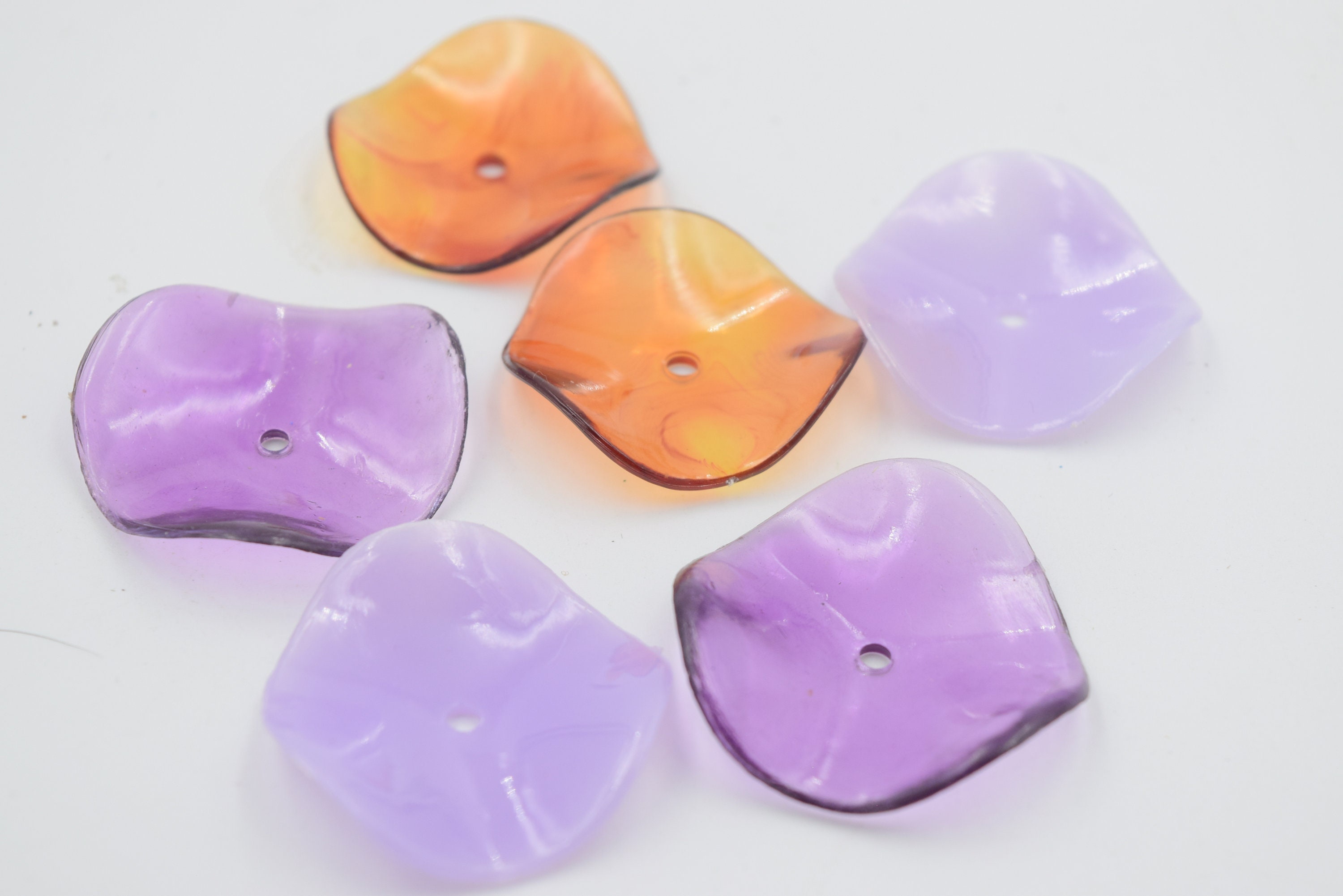 4 Vintage Flower Shaped Beads 32 mm Acrylic Beads Etsy