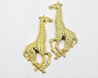 Giraffe Charms, African Animal Charms, Gold Giraffes dangles, Vintage Giraffe Charm, Animal Pendant, Gold Giraffe, 6