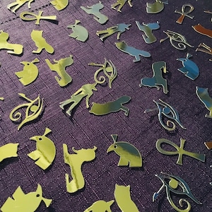 Egyptian style table scatter confetti