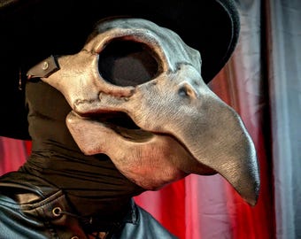 Raven Skull Plague Doctor Mask: Hand-Painted Resin, Gothic Cosplay