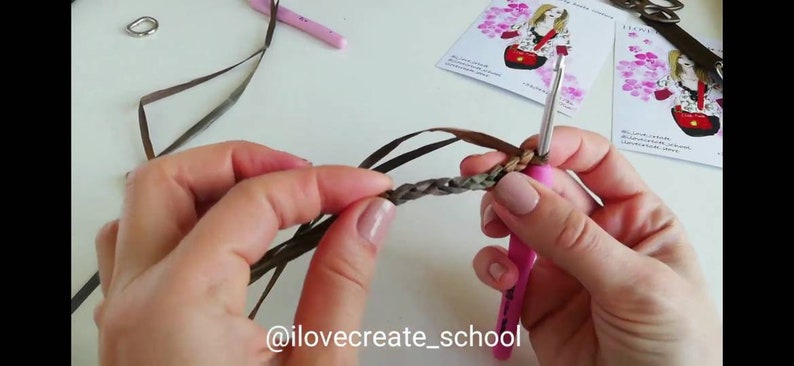 Crochet pattern Raffia waist bag Video tutorial Straw raffia image 6