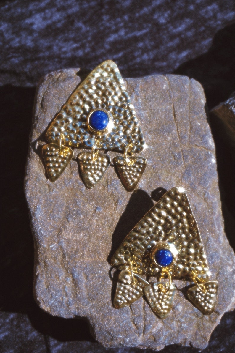 Máni Earrings of brass and Lapis Lazuli chabochon, Nordic Bronze Age, Shieldmaiden, Ancient Goddess Jewelry image 3