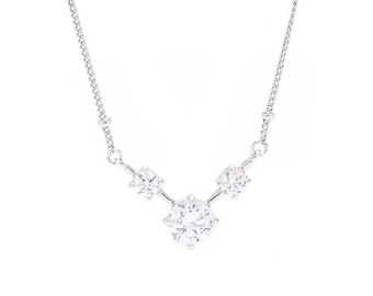 Sterling Silber Cubic Zirkonia V Halskette mit einer Perlen-Kette
