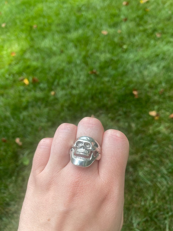 Large Skull Ring, Sterling Silver, Ring Size 8, S… - image 6