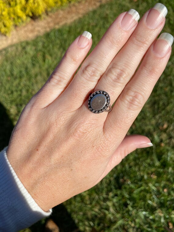 Vintage Sterling Silver Oval Signet Ring With A B… - image 7