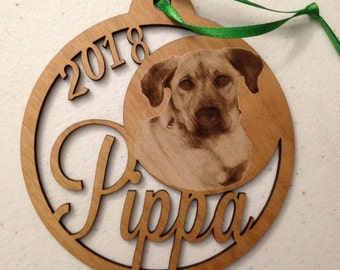 Labrador Custom Pet Holiday Ornament, Personalized Christmas Ornament, Holiday Ornament, Pet Christmas Ornament with Date and Name