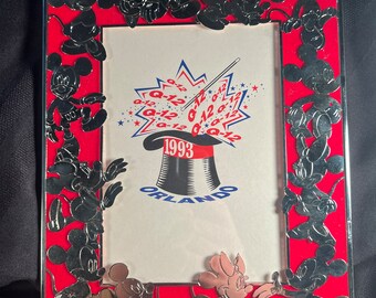 Vintage Disney Mickey Minnie Metal picture frame 1993 Q-12