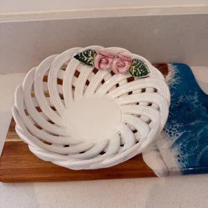 Beautiful Vintage Berardos Portugal Hand-Woven Lattice Ceramic Bowl