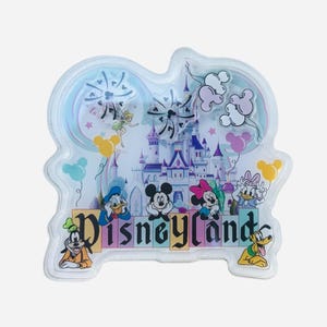 Magic Mouse inspired shaker badge reel | Keychain