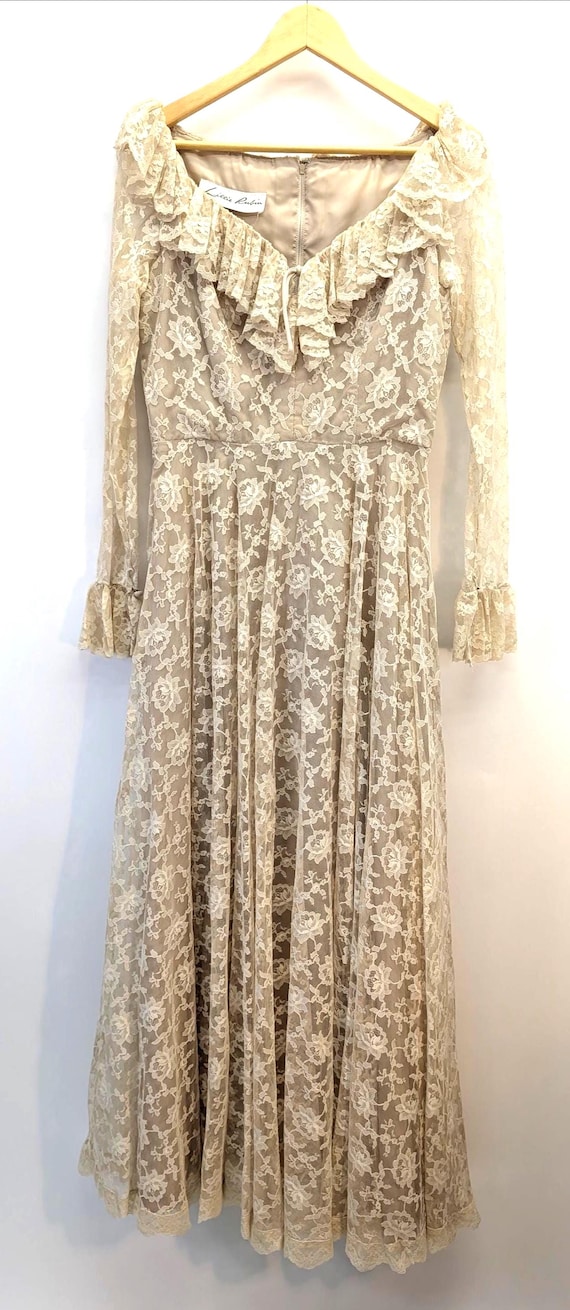 wedding guest dresses fall Ever-Pretty V-Neck Pleated Velvet Midi Evening Dress Prom Dress,sexy Charming Prom Dress style:DRESS + GLOVES EMPLOYEE_FP_60 This midi dress strikes
