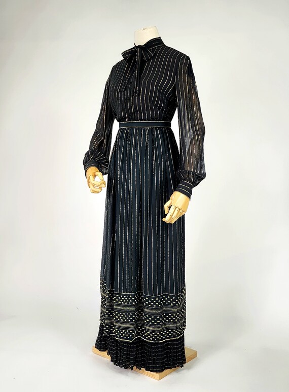 1980s Albert Capraro Two-Piece Skirt and Blouse - image 2