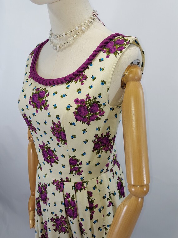 1950s Floral Print White and Purple Cotton Dress … - image 4